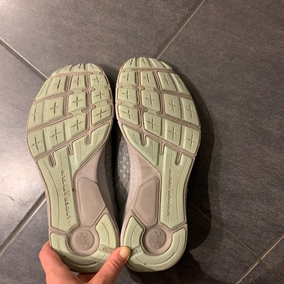 Underarmour Charged Lightning Shoe - Picture 4 of 4